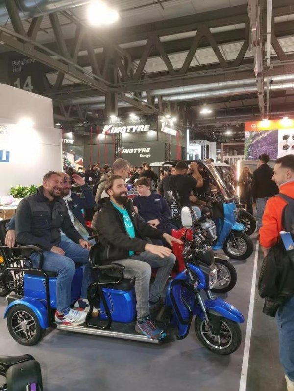 开云体育多位来自中国的不雅展东谈主发布现场视频-开云(中国)Kaiyun·官方网站 登录入口